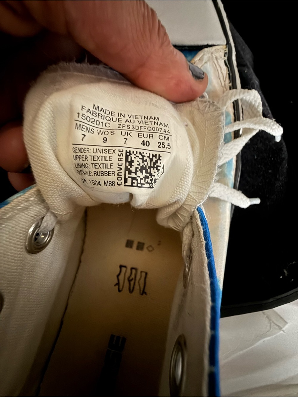 Converse Low-Top Satin Sneakers in Light Blue with White Clouds. Women’s size 9 - Picture 2 of 4